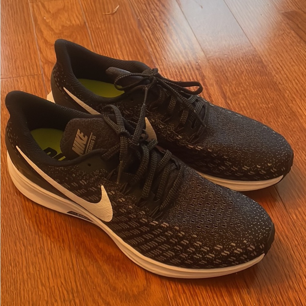 Nike Zoom Pegasus 35 Running Shoes